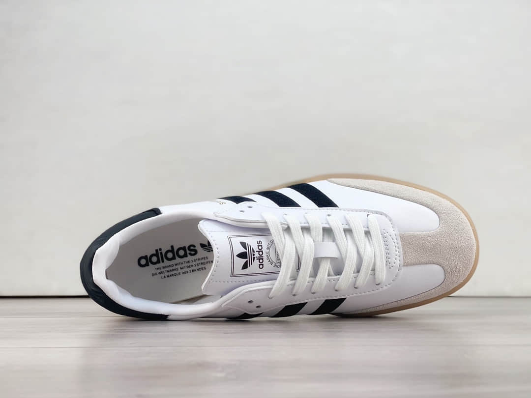 阿迪达斯adidas Samba Vegan OG纯原版本三叶草白黑生胶桑巴德训鞋 莆田阿迪达斯货源 货号:IG5744