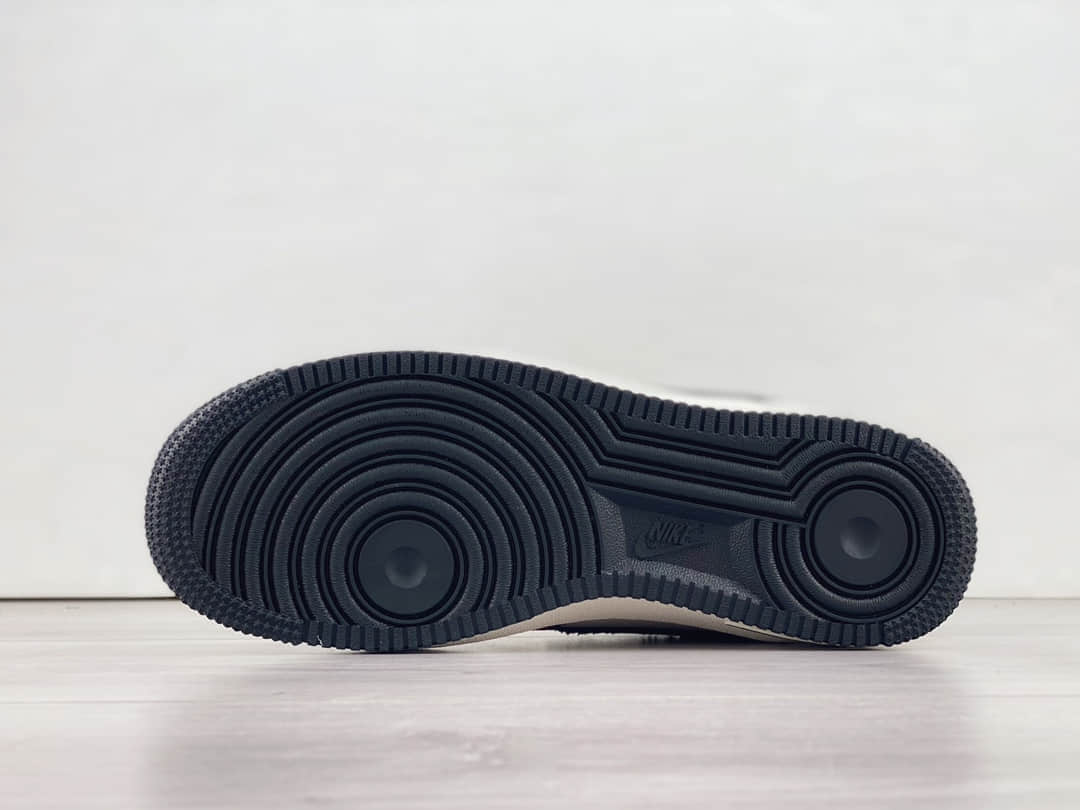 耐克Levi's x Nike Air Force 1'07 Low纯原版本李维斯联名AF1空军一号黑白牛仔低帮板鞋 莆田耐克工厂 货号:CT5698-567