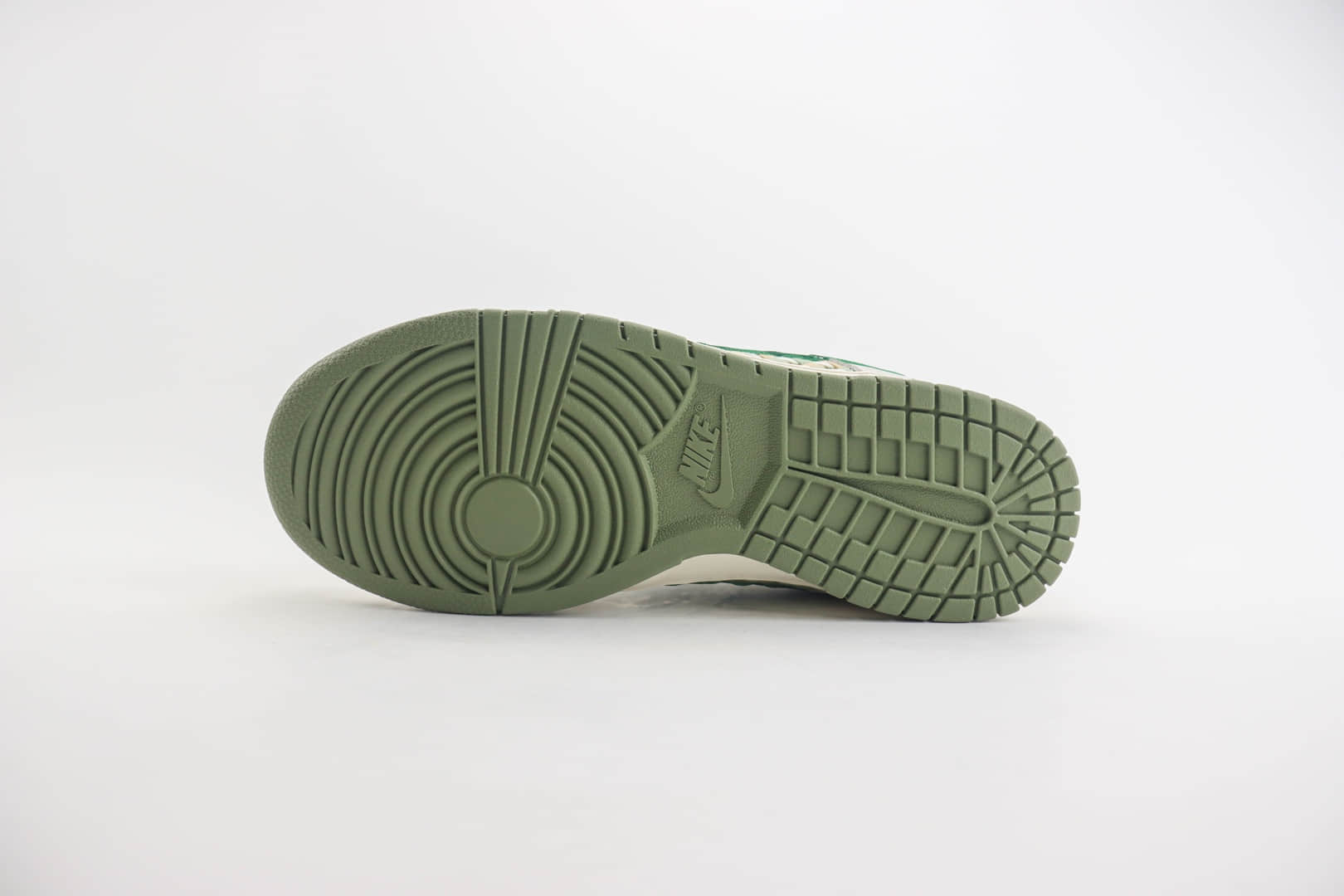 耐克Undefeated x Nike Dunk Low纯原版本UN联名Dunk白绿编织板鞋 莆田天花板Dunk 货号:DQ1098-359