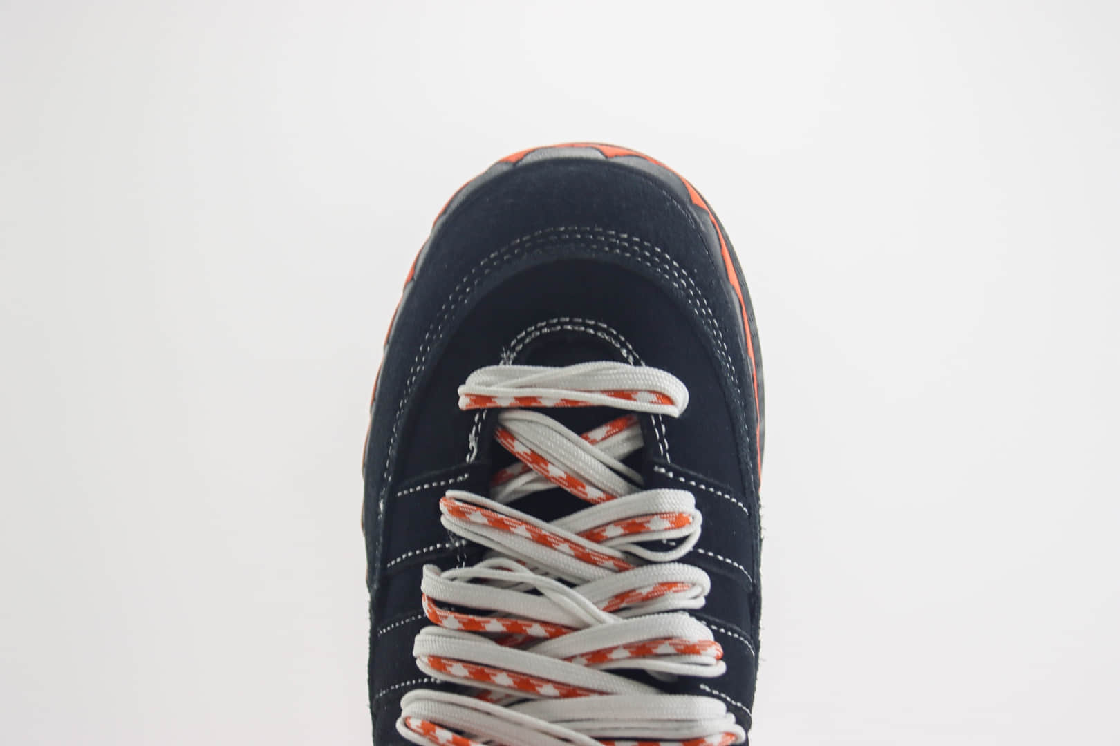 阿迪达斯Human Made x adidas Adimatic Low纯原版本马蒂奇系列黑橙色鲨鱼面包鞋 莆田复刻鞋货源 货号:IG4024