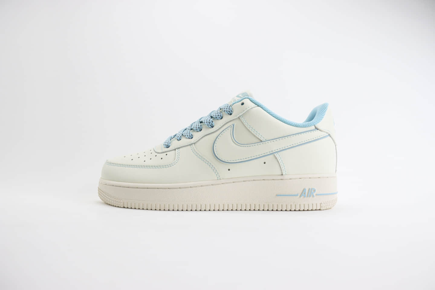 耐克Nike Air Force 1 Low纯原版本空军一号AF1冰蓝缝线满天星低帮板鞋 莆田耐克货源 货号:TB5636-122