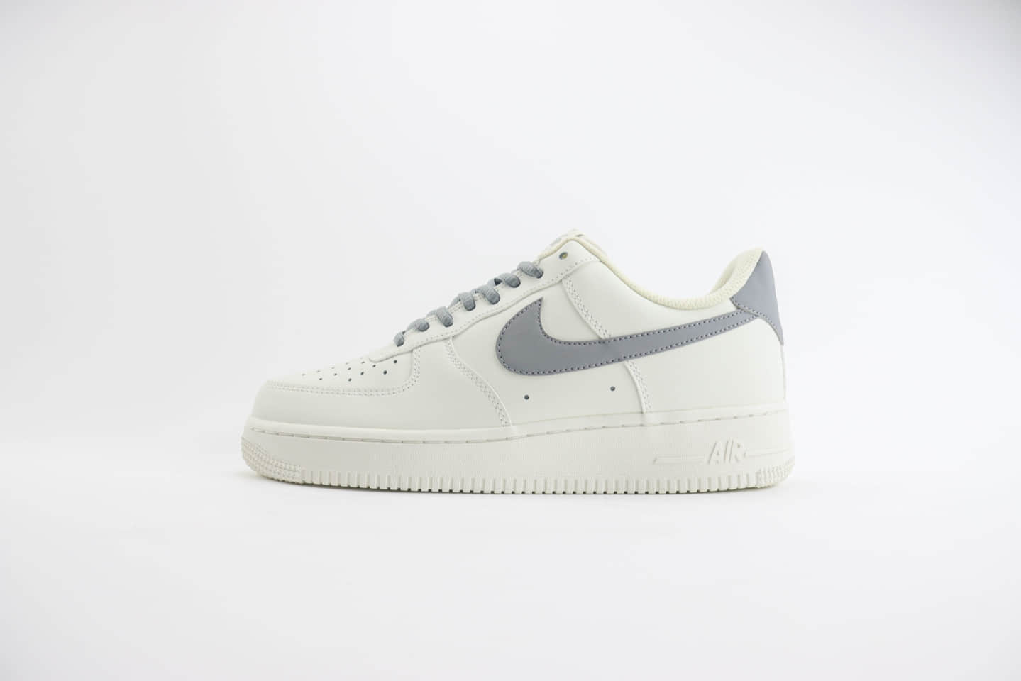 耐克Nike Air Force 1 Low纯原版本空军一号AF1白灰色低帮板鞋 莆田复刻鞋货源 货号:CQ5059-222
