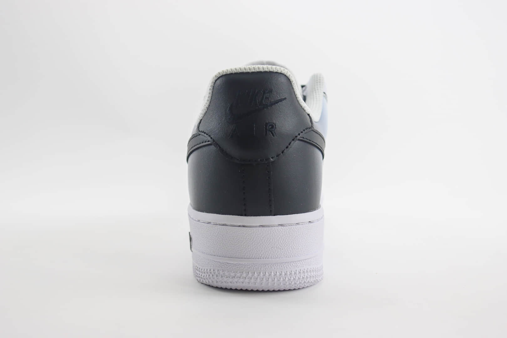 耐克Nike Air Force 1 Low纯原版本空军一号AF1白黑灰渐变板鞋 莆田耐克代理 货号:FN0366-101