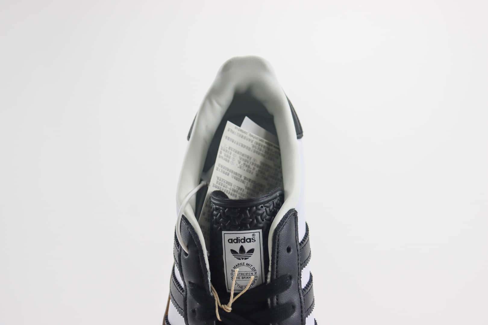 阿迪达斯adidas Originals Gazelle INdoor纯原版本三叶草黑白生胶板鞋 莆田阿迪达斯货源 货号:IH9990