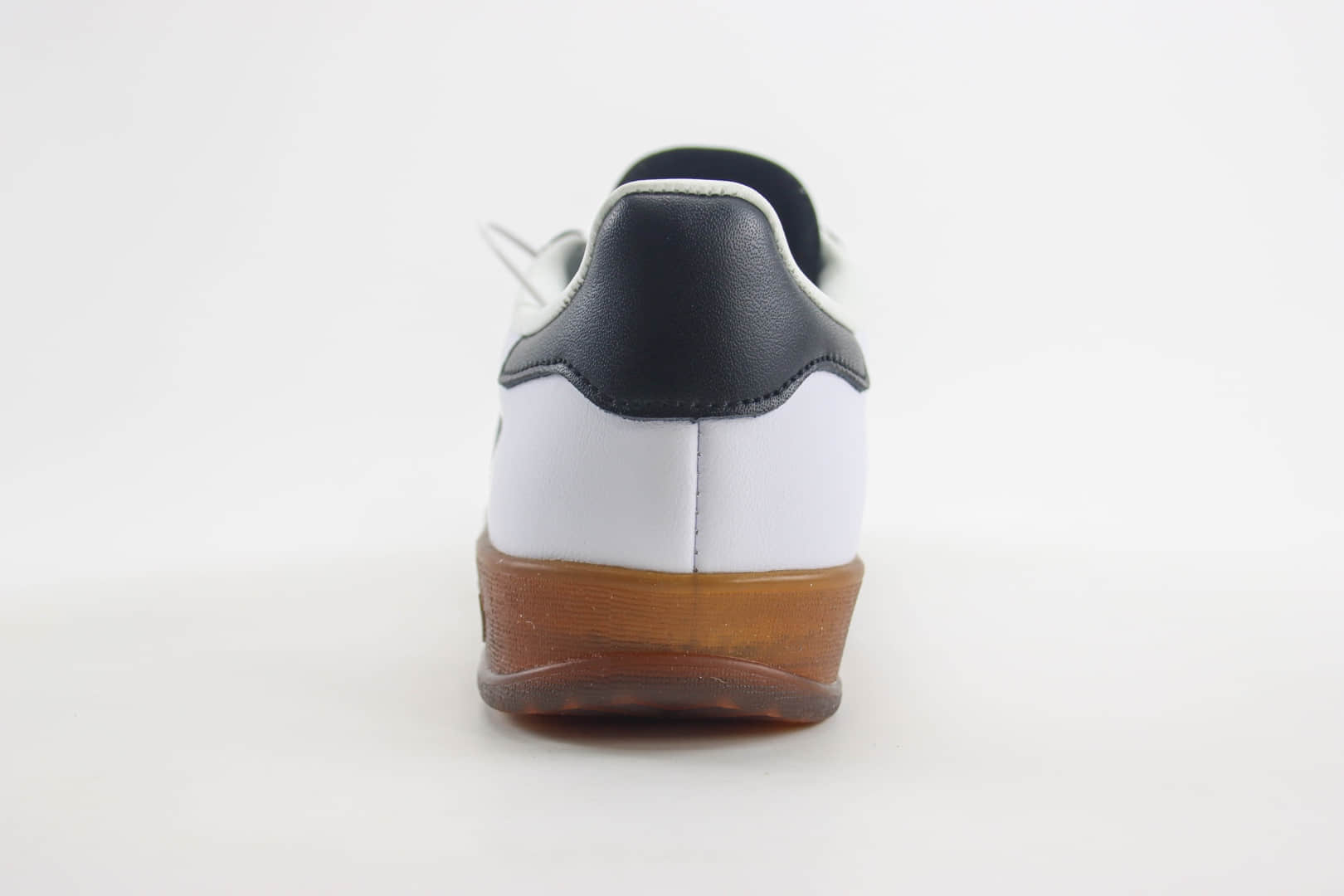 阿迪达斯adidas Originals Gazelle INdoor纯原版本三叶草黑白生胶板鞋 莆田阿迪达斯货源 货号:IH9990