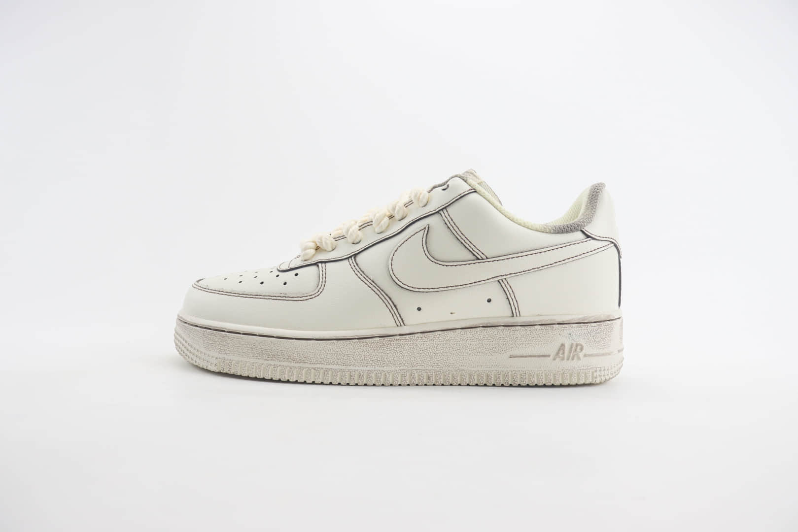 耐克Nike Air Force 1 Low纯原版本空军一号AF1白黑缝线做旧板鞋 莆田耐克档口 货号:315122-333