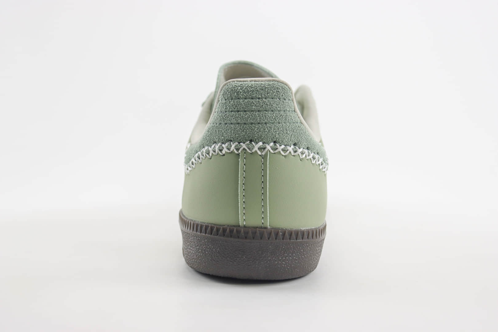 阿迪达斯adadis Originals Samba纯原版本桑巴抹茶绿复古板鞋 莆田阿迪达斯工厂 货号：IE0967