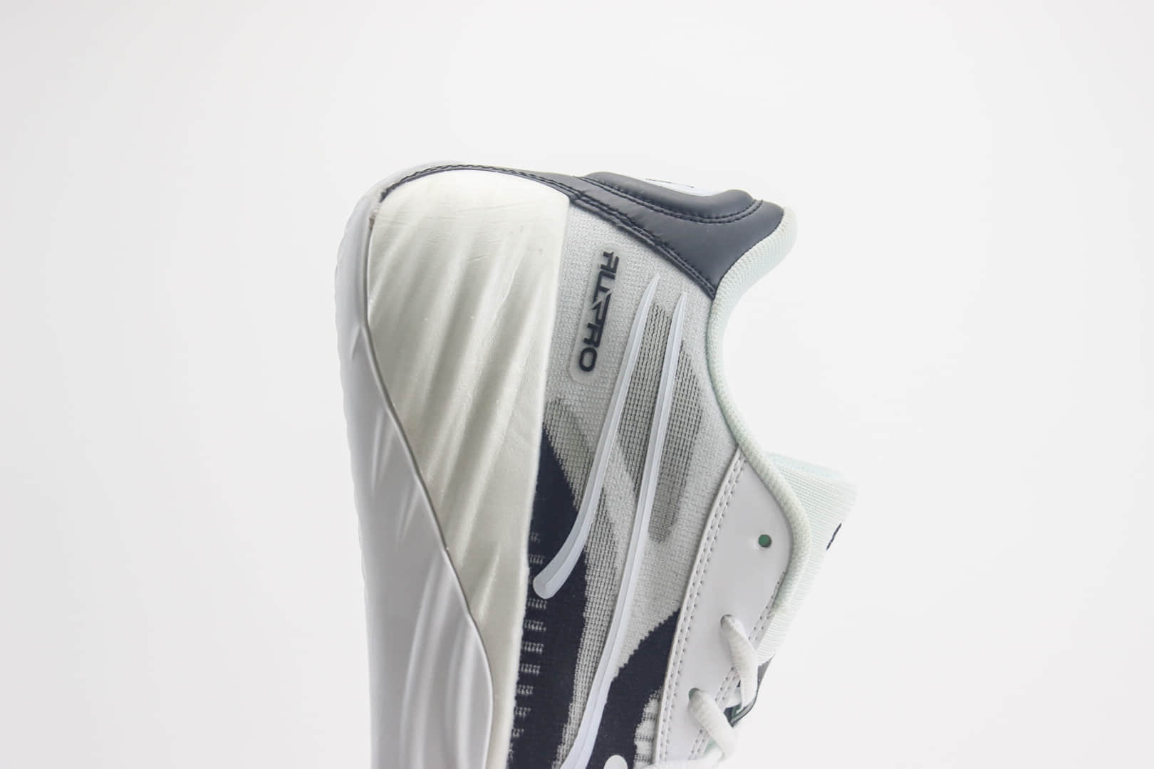 彪马PUMA All-Pro Nitro PE纯原版本亨德森签名鞋白黑实战篮球鞋 莆田彪马货源 货号:彪马PUMA All-Pro Nitro PE纯原版本亨德森签名鞋白黑实战篮球鞋 莆田彪马货源 货号:379081-06