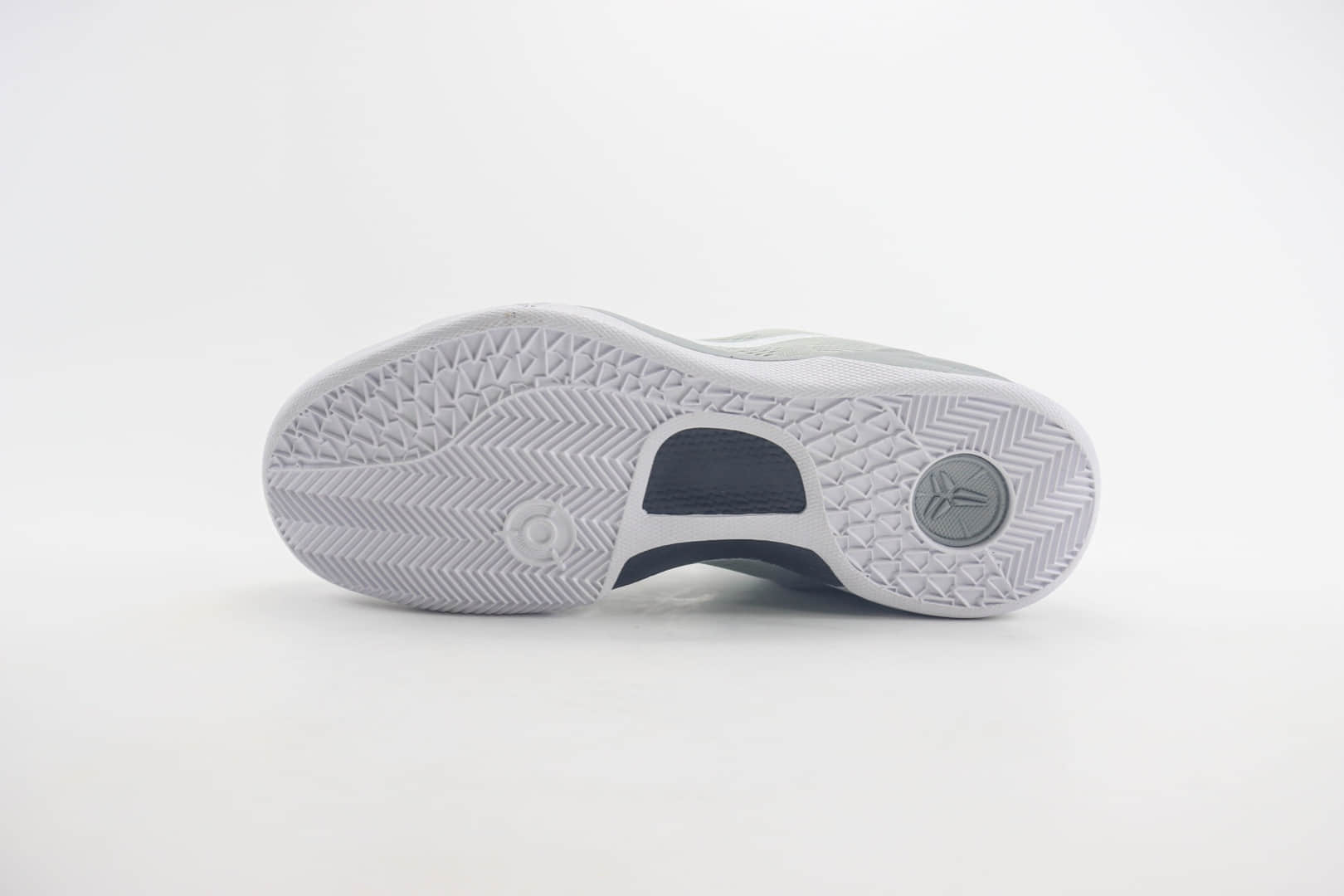 耐克Nike Zoom Kobe Ⅷ System纯原版本科比8代灰色实战篮球鞋 莆田耐克代理 货号：HF9550-002
