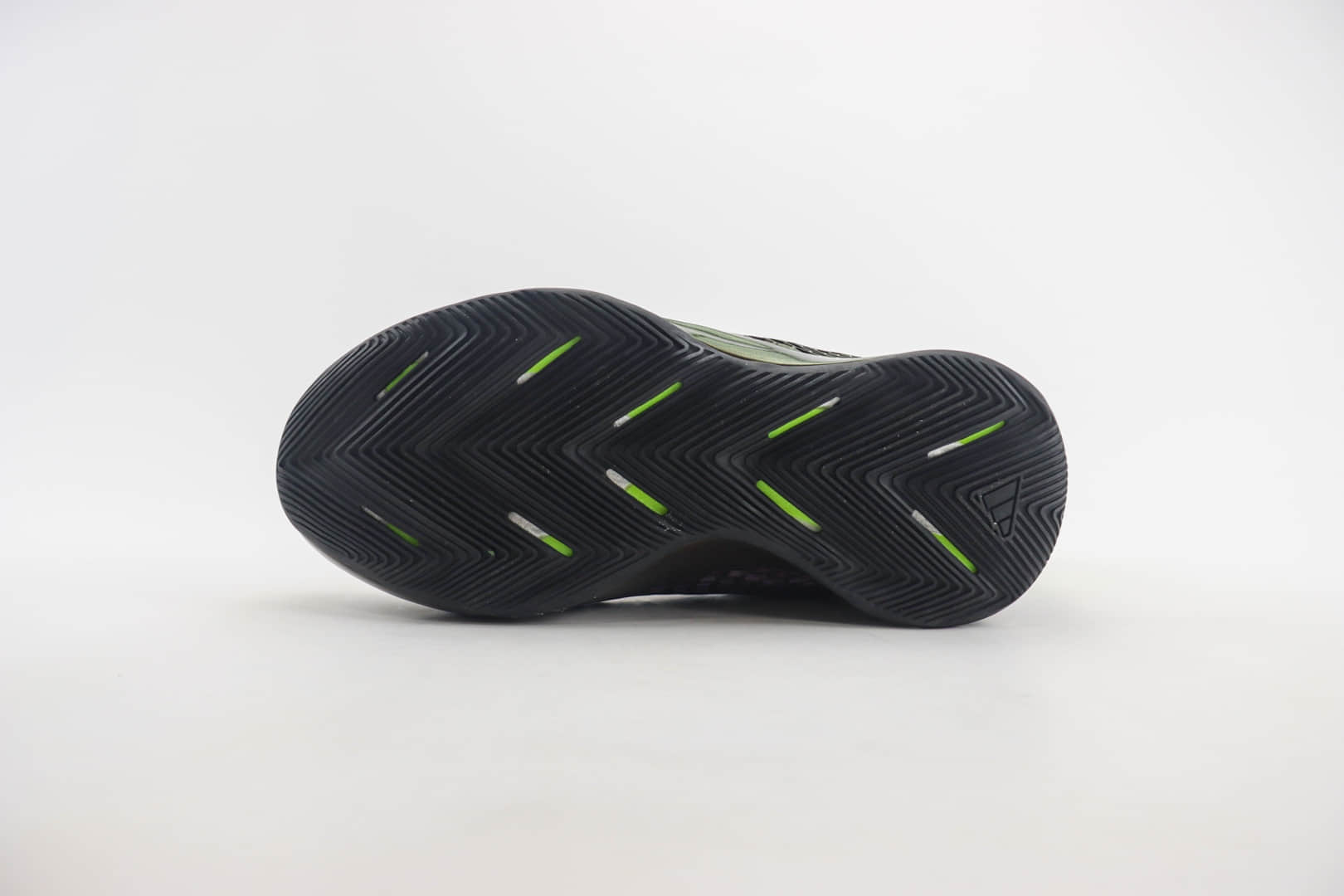 阿迪达斯adidas Anthony Edwards纯原版本安东尼·爱德华AE1黑紫渐变高帮篮球鞋 莆田阿迪达斯货源 货号：IF1858