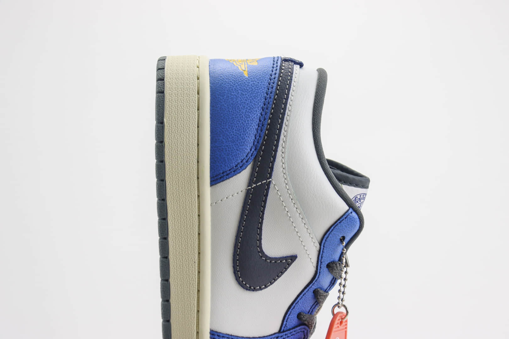 乔丹Air Jordan 1 Low纯原版本低帮AJ1蓝白黑板鞋 莆田复刻鞋货源 货号:FV8439-104