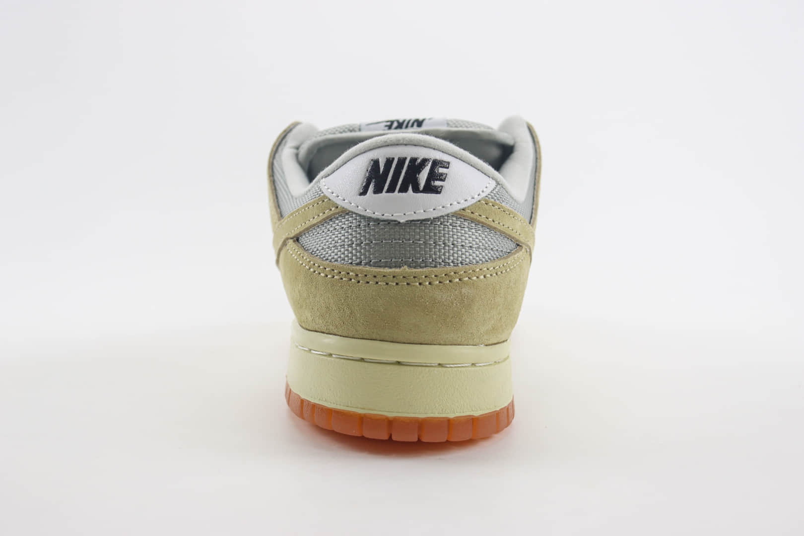 耐克Nike SB Dunk Low纯原版本低帮SB Dunk抹茶绿麂皮板鞋 莆田耐克代理 货号:HJ0367-200