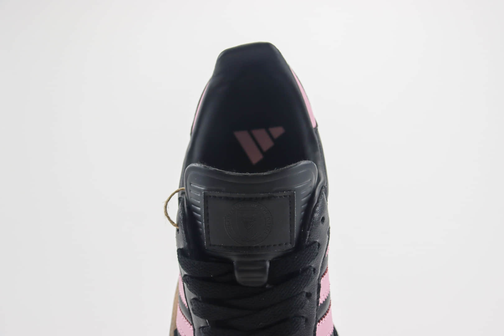 阿迪达斯adidas originals Samba纯原版本三叶草桑巴黑粉色板鞋 莆田阿迪达斯货源 货号：IH8157