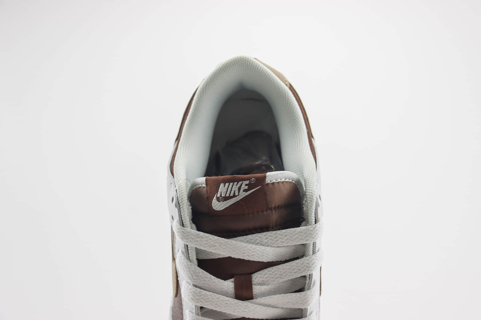 耐克Nike SB Dunk Low纯原版本低帮SB Dunk白棕色滑板板鞋 莆田耐克货源 货号：HF4292-100