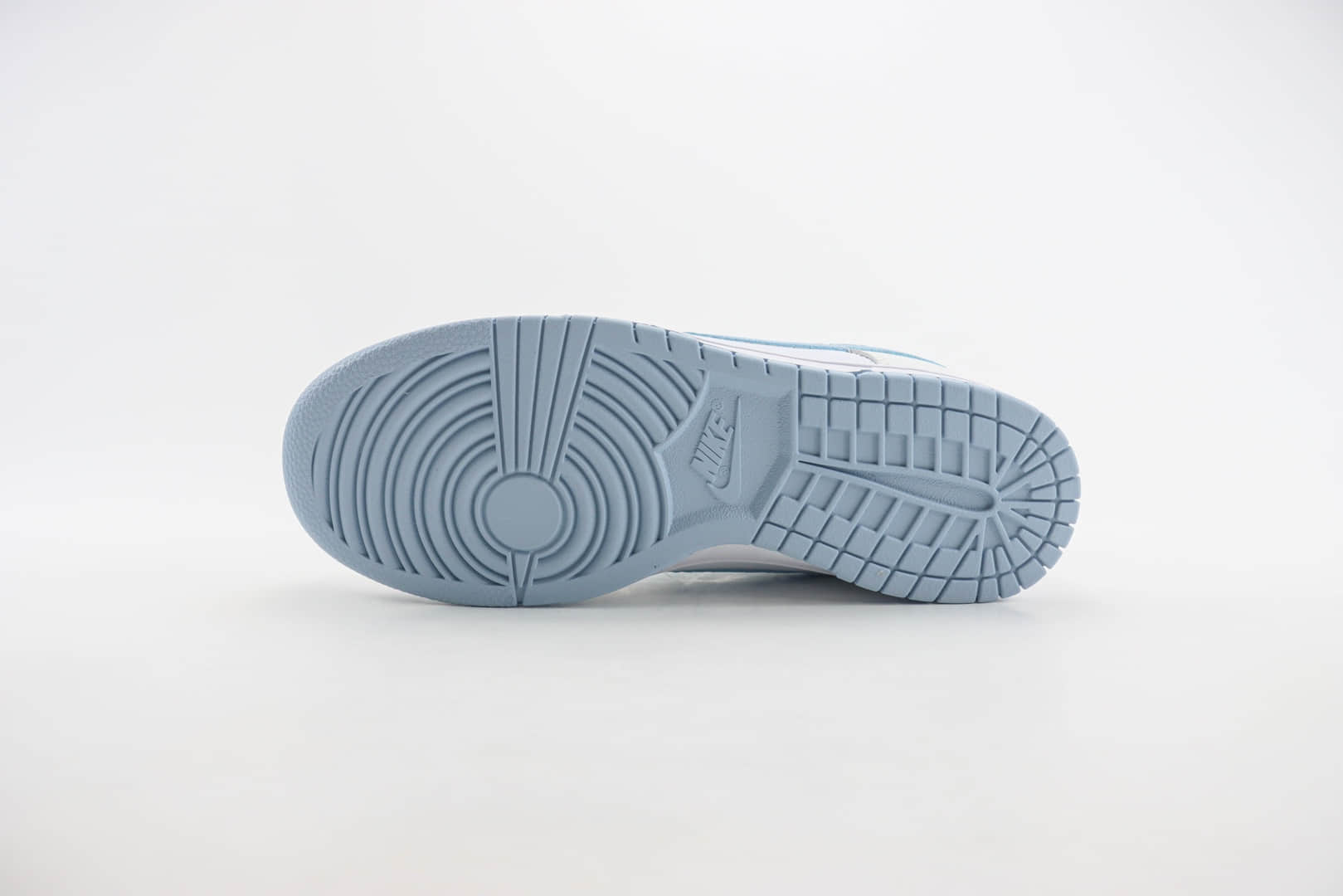 耐克Nike SB Dunk Low纯原版本低帮SB Dunk白蓝色滑板板鞋 莆田耐克货源 货号:DV0831-109