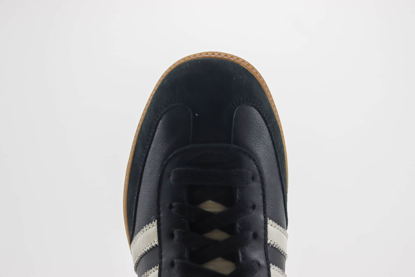 阿迪达斯adidas originals Samba OG纯原版本桑巴黑白生胶板鞋 莆田阿迪达斯货源 货号:ID8708