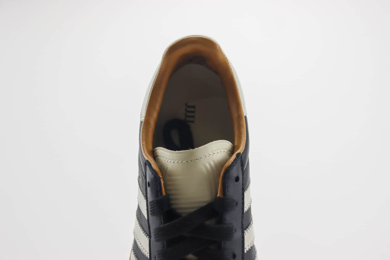 阿迪达斯adidas originals Samba OG纯原版本桑巴黑白生胶板鞋 莆田阿迪达斯货源 货号:ID8708
