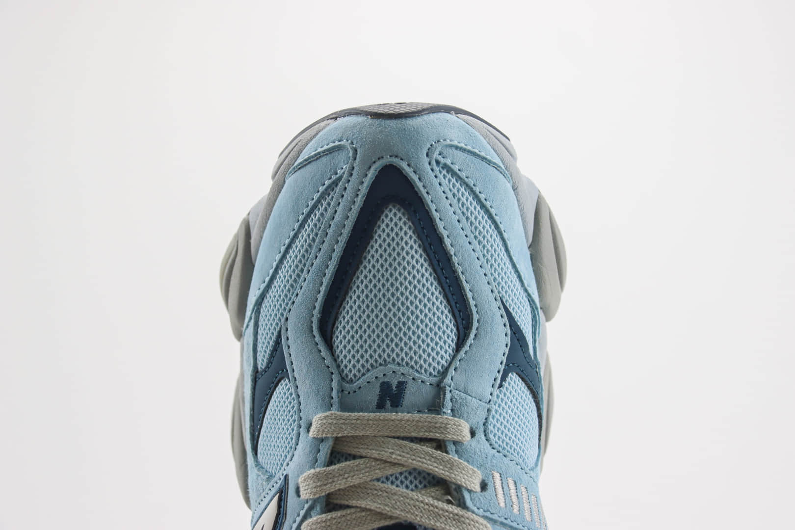 新百伦New Balance 9060纯原版本NB9060蓝色复古老爹鞋 莆田新百伦工厂 货号:U9060EED