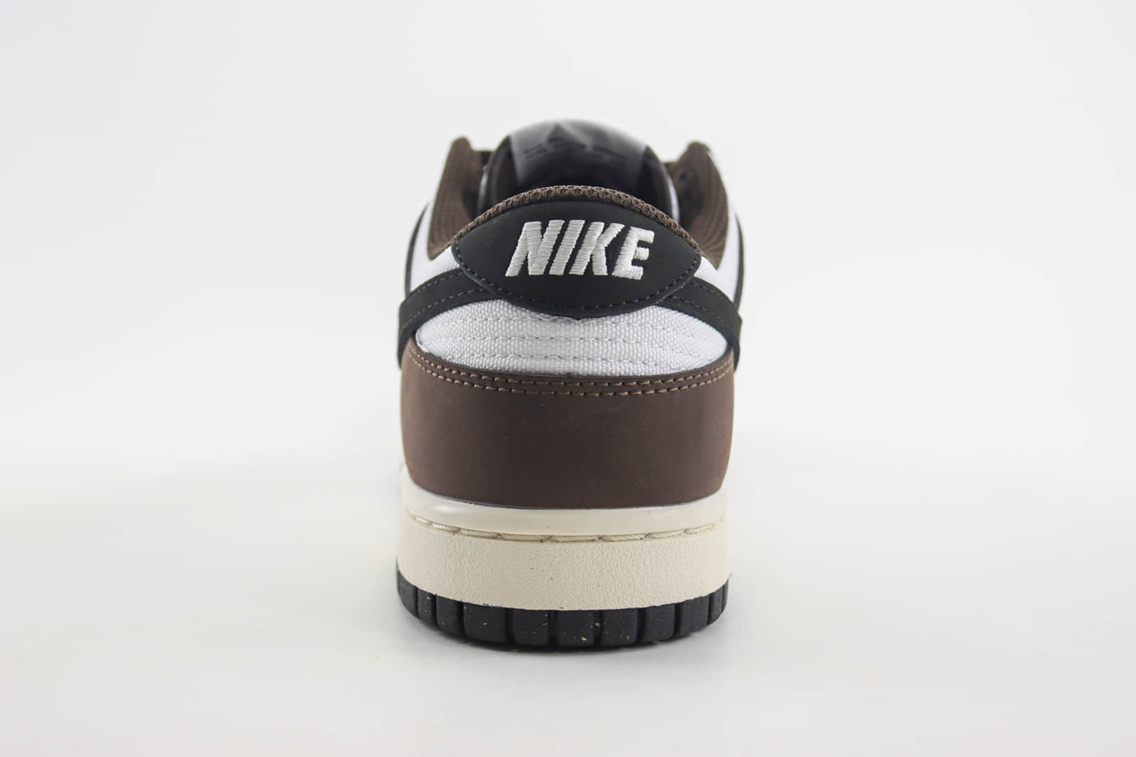 耐克Nike SB Dunk Low纯原版本低帮SB Dunk白黑棕滑板板鞋 莆田耐克批发 货号：HF4292-200