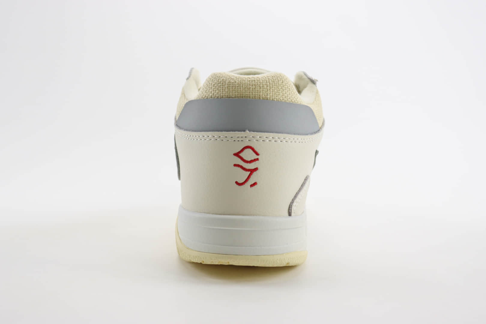 乔丹Travis Scott x Jordan Jumpman Cut The Check纯原版本TS联名奶白灰倒钩复古篮球鞋 莆田AJ货源 货号:FZ8117-003