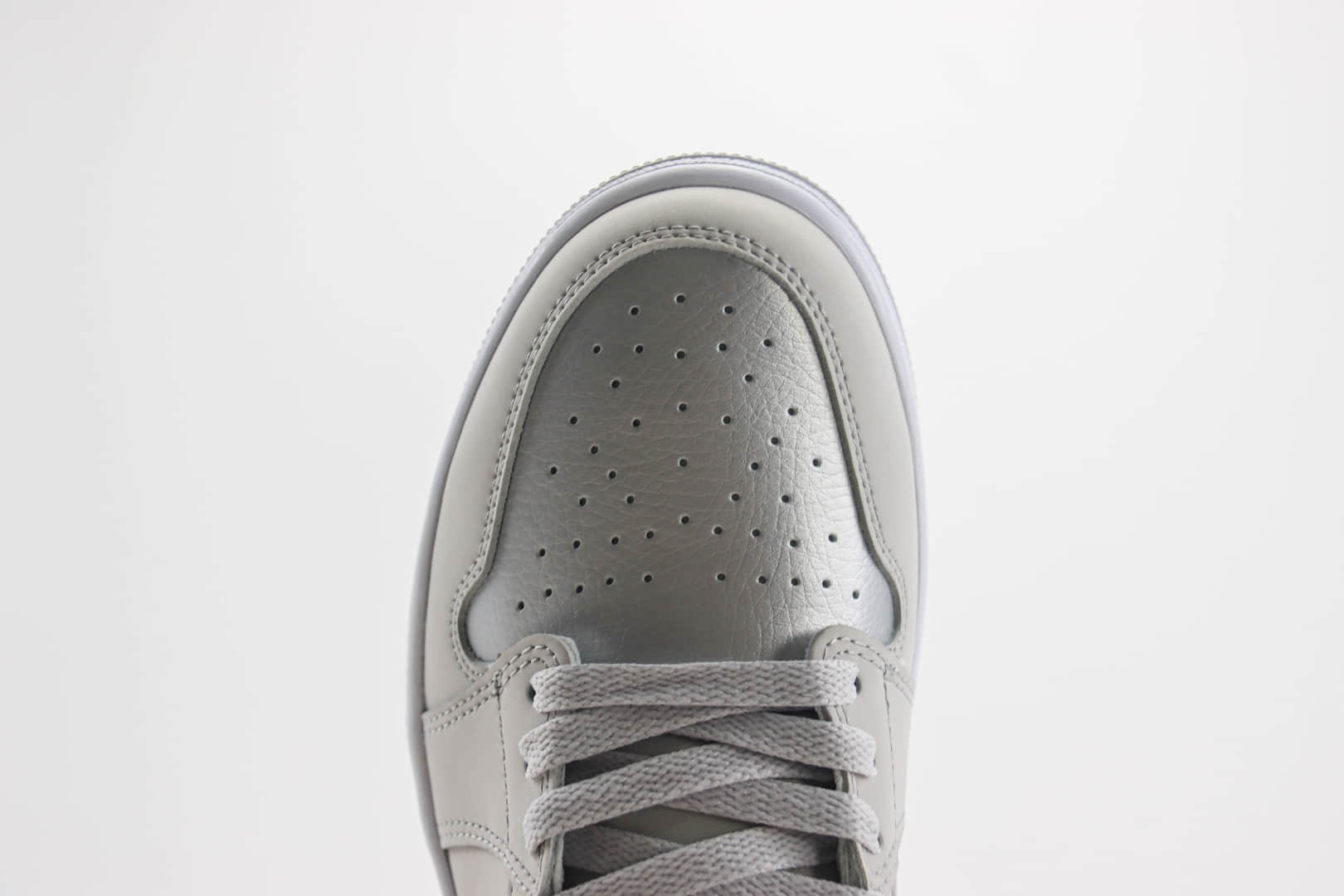 乔丹Air Jordan 1 Low纯原版本低帮AJ1灰银色篮球鞋 莆田AJ货源 货号：CZ0790-002