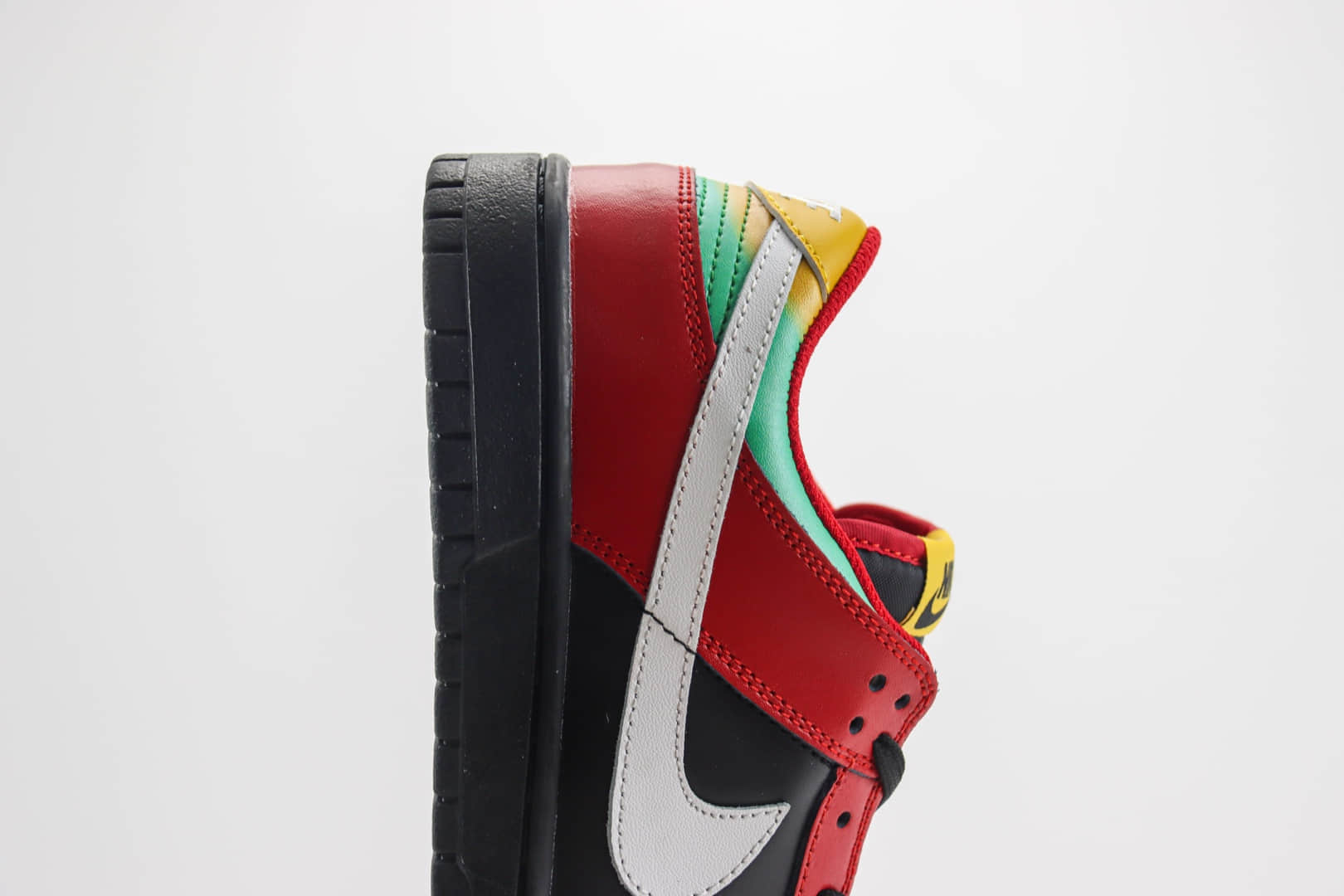 耐克Nike SB Dunk Low纯原版本低帮SB Dunk黑红色滑板板鞋 莆田耐克代理 货号:FZ3057-001