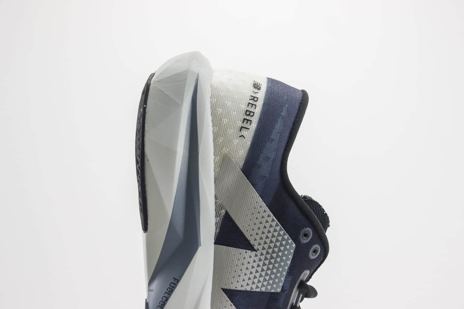 新百伦New Balance FuelCell Rebel V4纯原版本藏青色NB轻跑鞋 莆田新百伦货源 货号:MFCXLK4