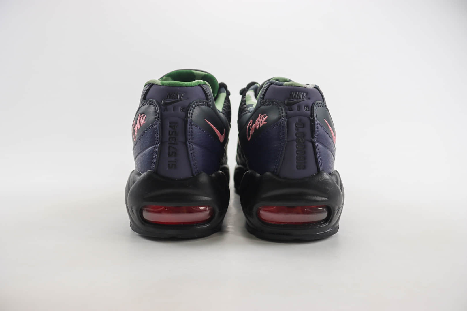 耐克Nike Air Max 95纯原版本黑紫色气垫跑鞋 莆田耐克货源 货号:FB2709-001