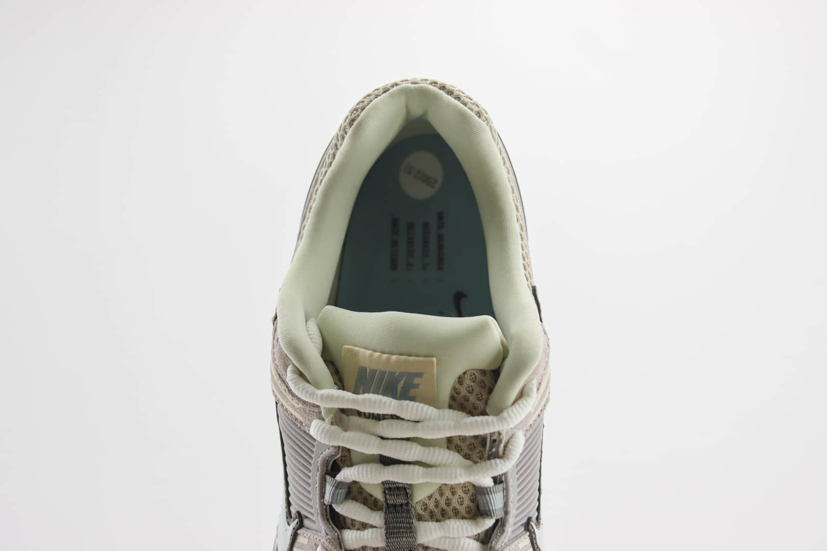 耐克Nike Zoom Vomero V5 SP纯原版本佛莫罗灰咖色复古跑鞋 莆田耐克代理 货号：FZ3653-104