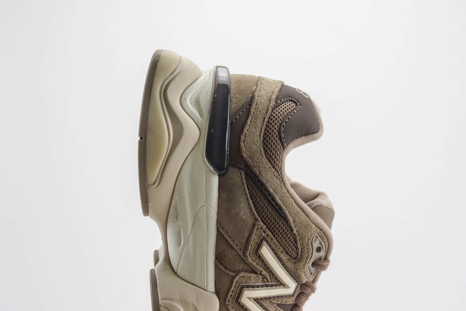 新百伦New Balance 9060纯原版本棕色NB9060复古老爹鞋 莆田新百伦工厂 货号:U9060JMR