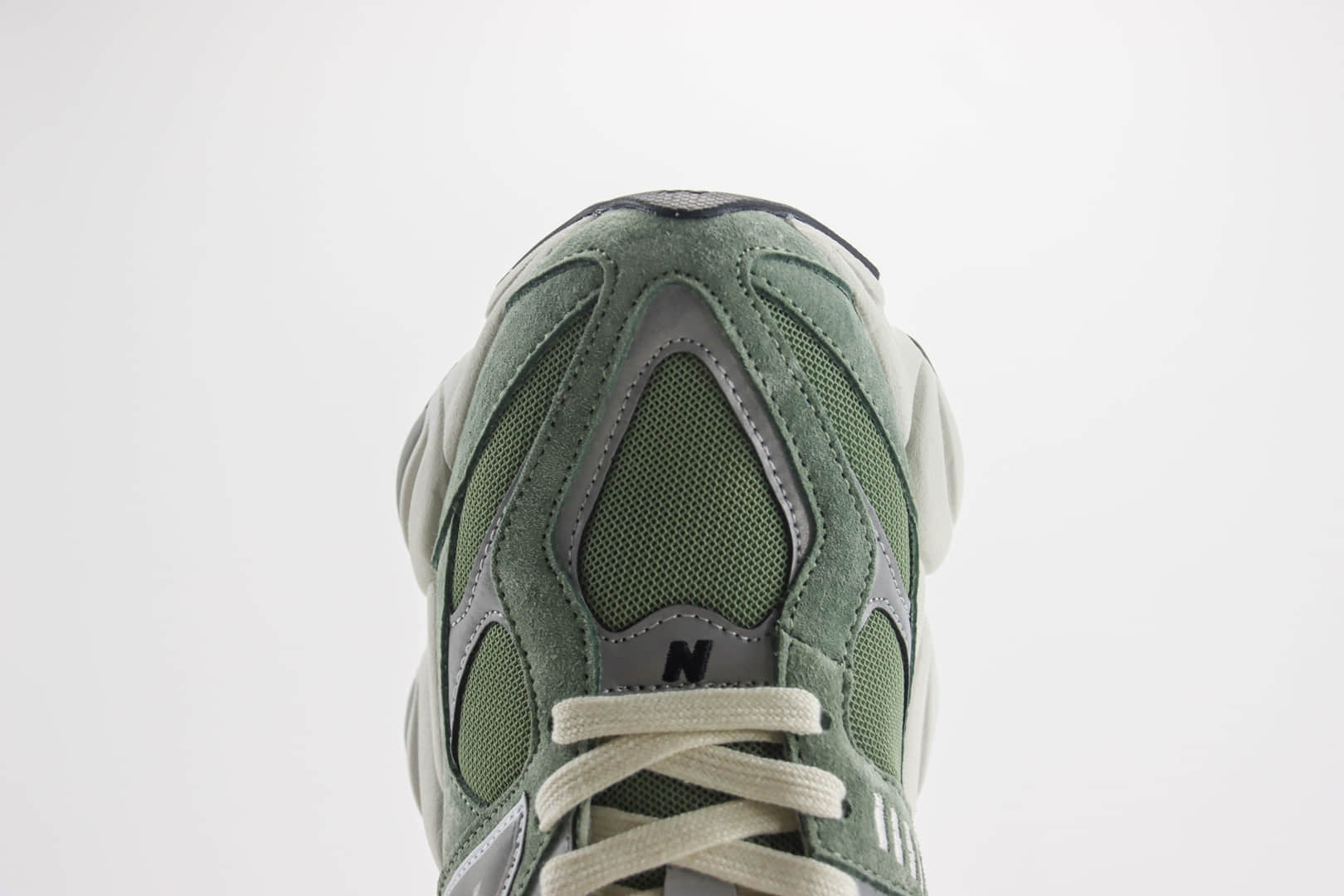 新百伦New Balance 9060纯原版本NB9060橄榄绿复古跑鞋 莆田新百伦工厂 货号:U9060MET