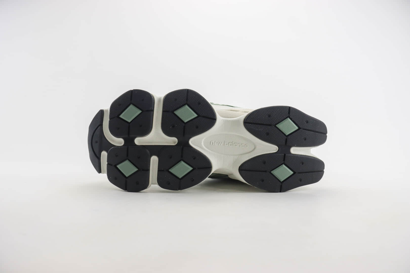 新百伦New Balance 9060纯原版本NB9060橄榄绿复古跑鞋 莆田新百伦工厂 货号:U9060MET