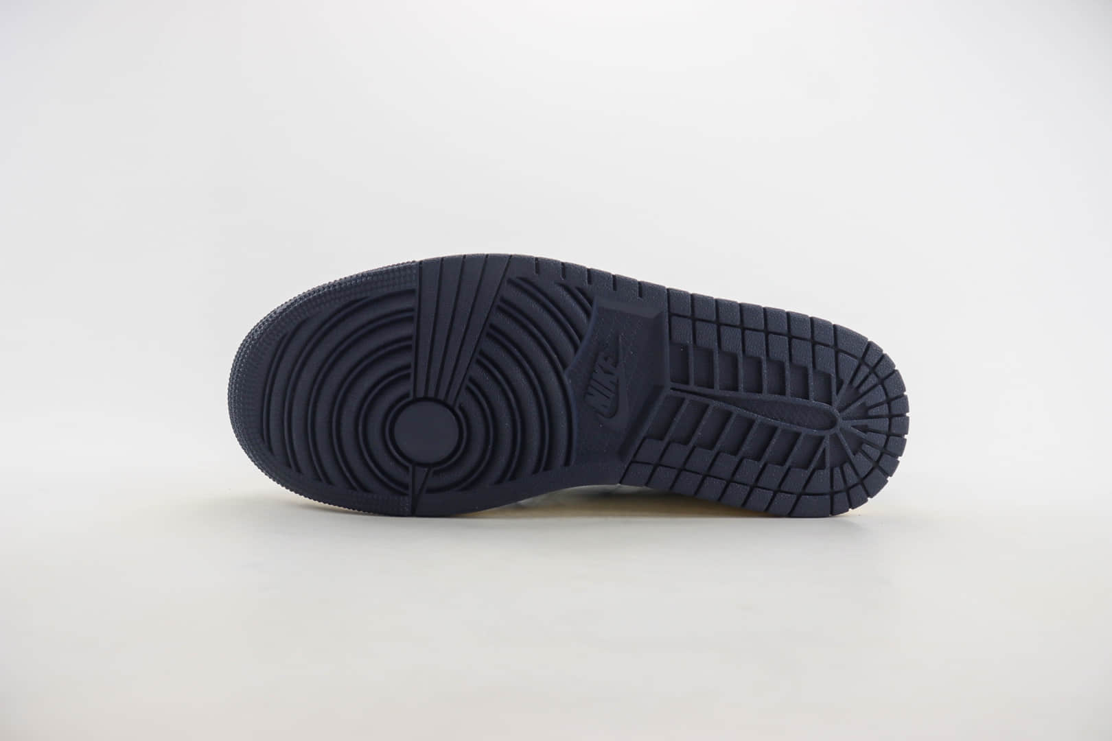 乔丹Air Jordan 1 Low纯原版本低帮AJ1黑曜石篮球鞋 莆田AJ货源 货号:CZ0790-400