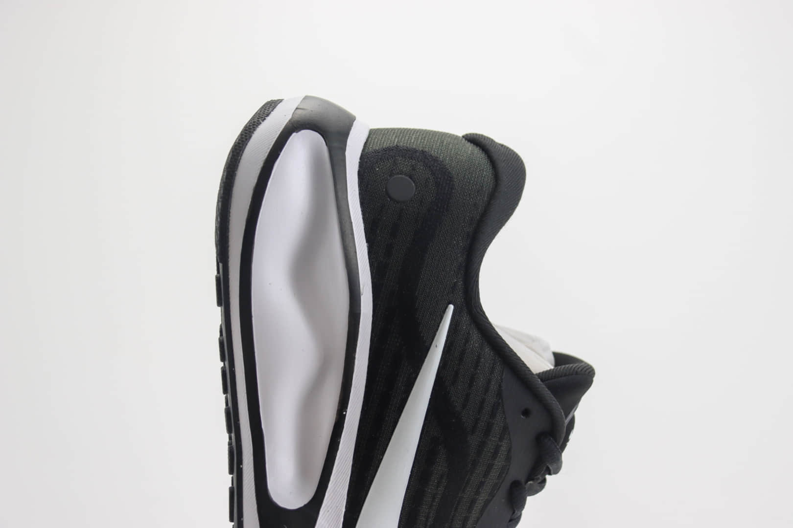 耐克Nike Journey Run纯原版本黑白马拉松跑鞋 莆田耐克货源 货号：FN0228-001