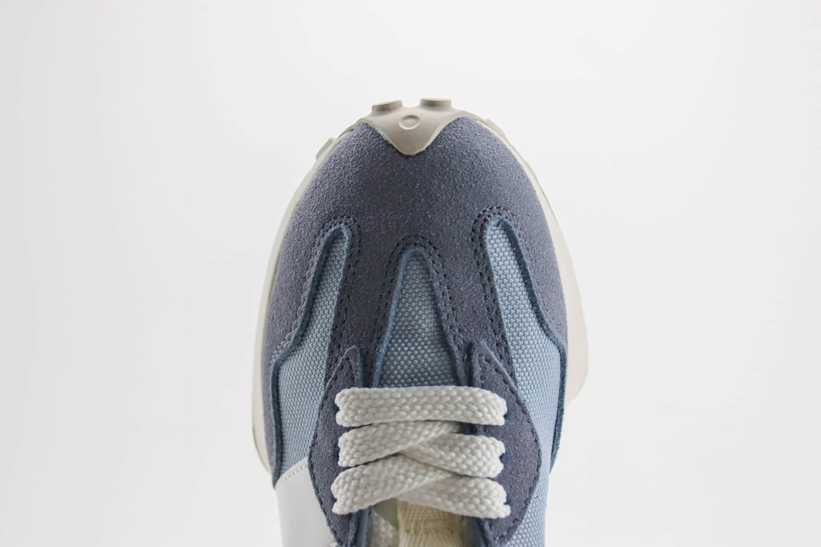 新百伦New Balance 327纯原版本蓝色NB372复古慢跑鞋 莆田新百伦货源 货号：U327FH