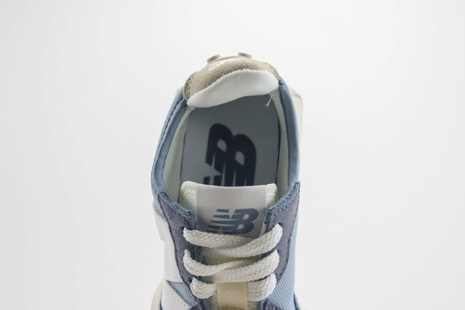新百伦New Balance 327纯原版本蓝色NB372复古慢跑鞋 莆田新百伦货源 货号：U327FH