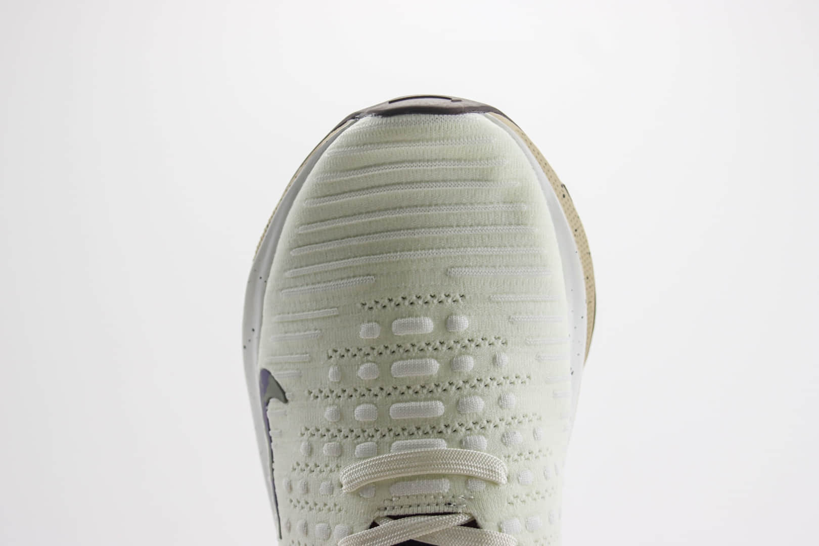 耐克Nike React Infinity Run 4纯原版本米白色马拉松跑鞋 莆田耐克代理 货号：HF5710-101