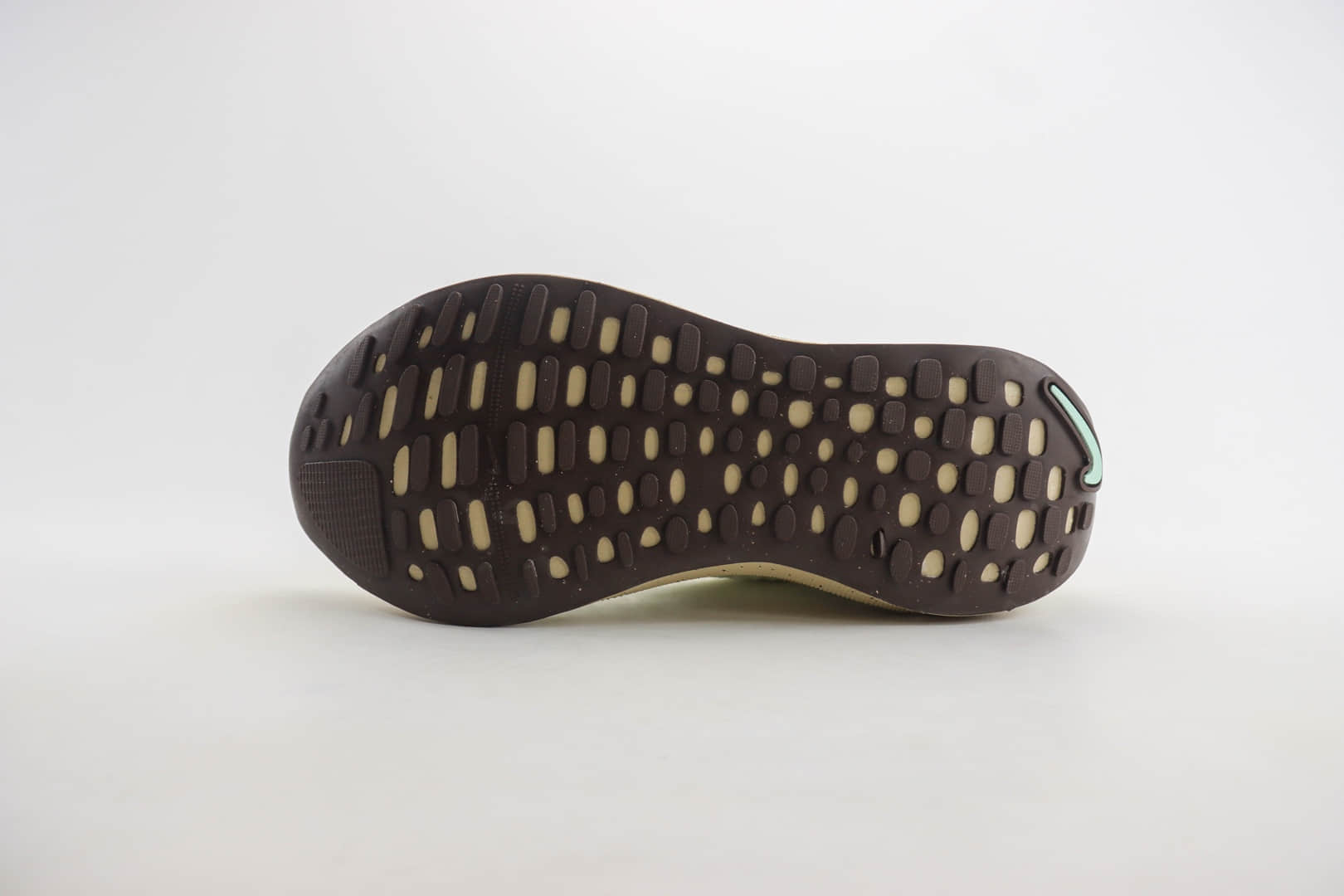 耐克Nike React Infinity Run 4纯原版本米白色马拉松跑鞋 莆田耐克代理 货号：HF5710-101