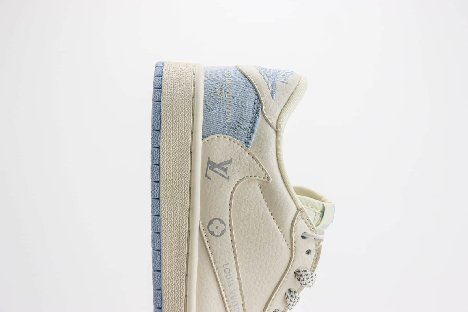 乔丹Louis Vuitton x Air Jordan 1 Low纯原版本倒钩AJ1联名LV米白牛仔蓝板鞋 莆田天花板AJ1 货号:LJ5188-003