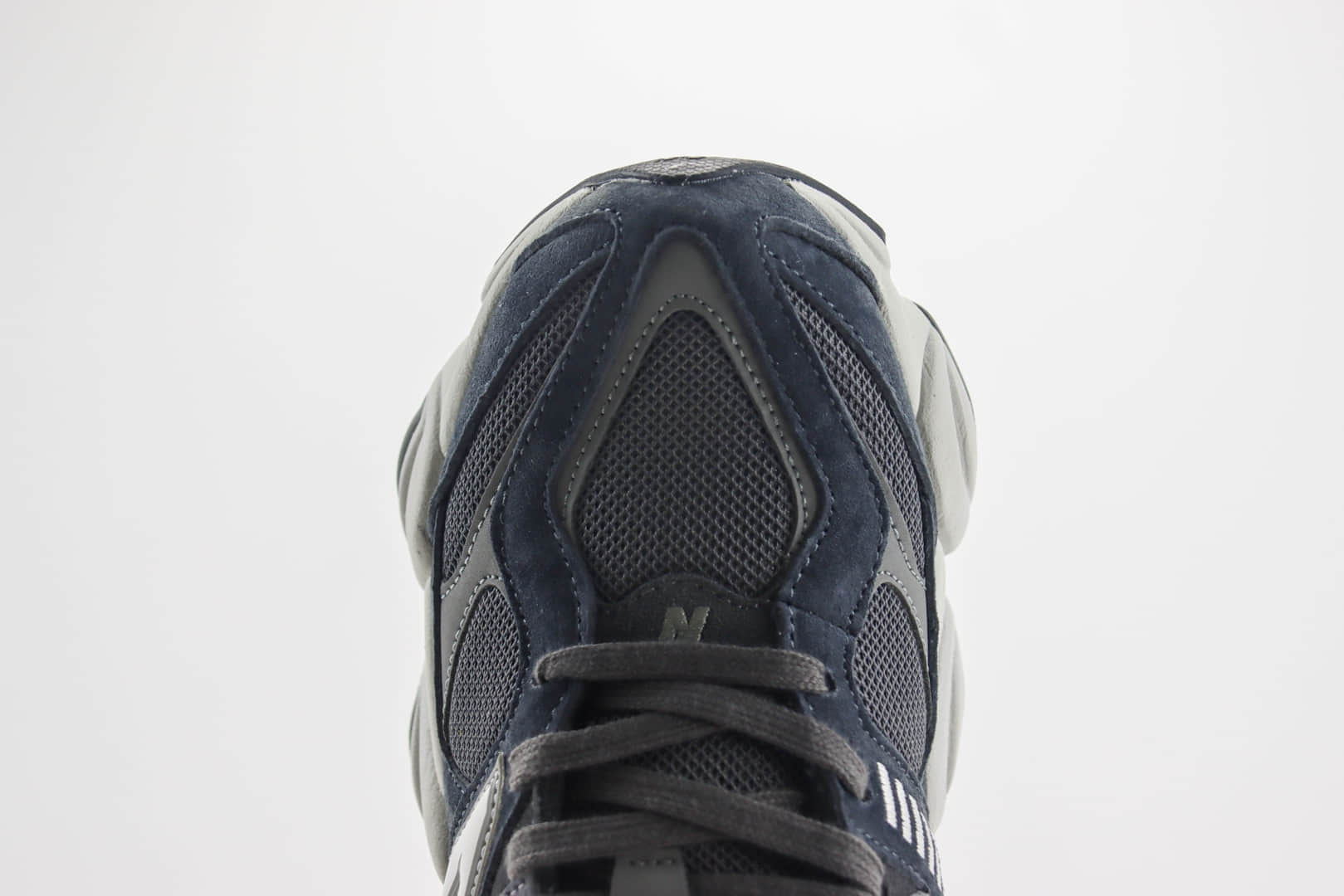 新百伦New Balance 9060纯原版本炭黑色NB9060复古慢跑鞋 莆田新百伦货源 货号：U9060JBM