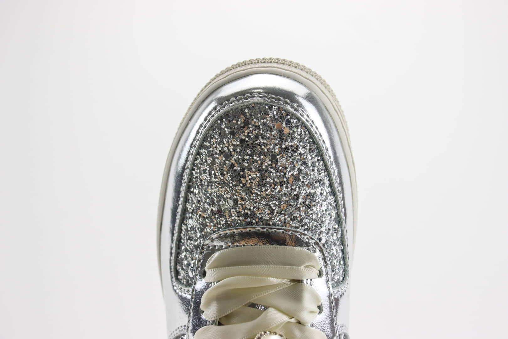 耐克Nike Air Force 1'07 Low纯原版本空军一号亮片银AF1板鞋 莆田耐克货源 货号:AF2406-010