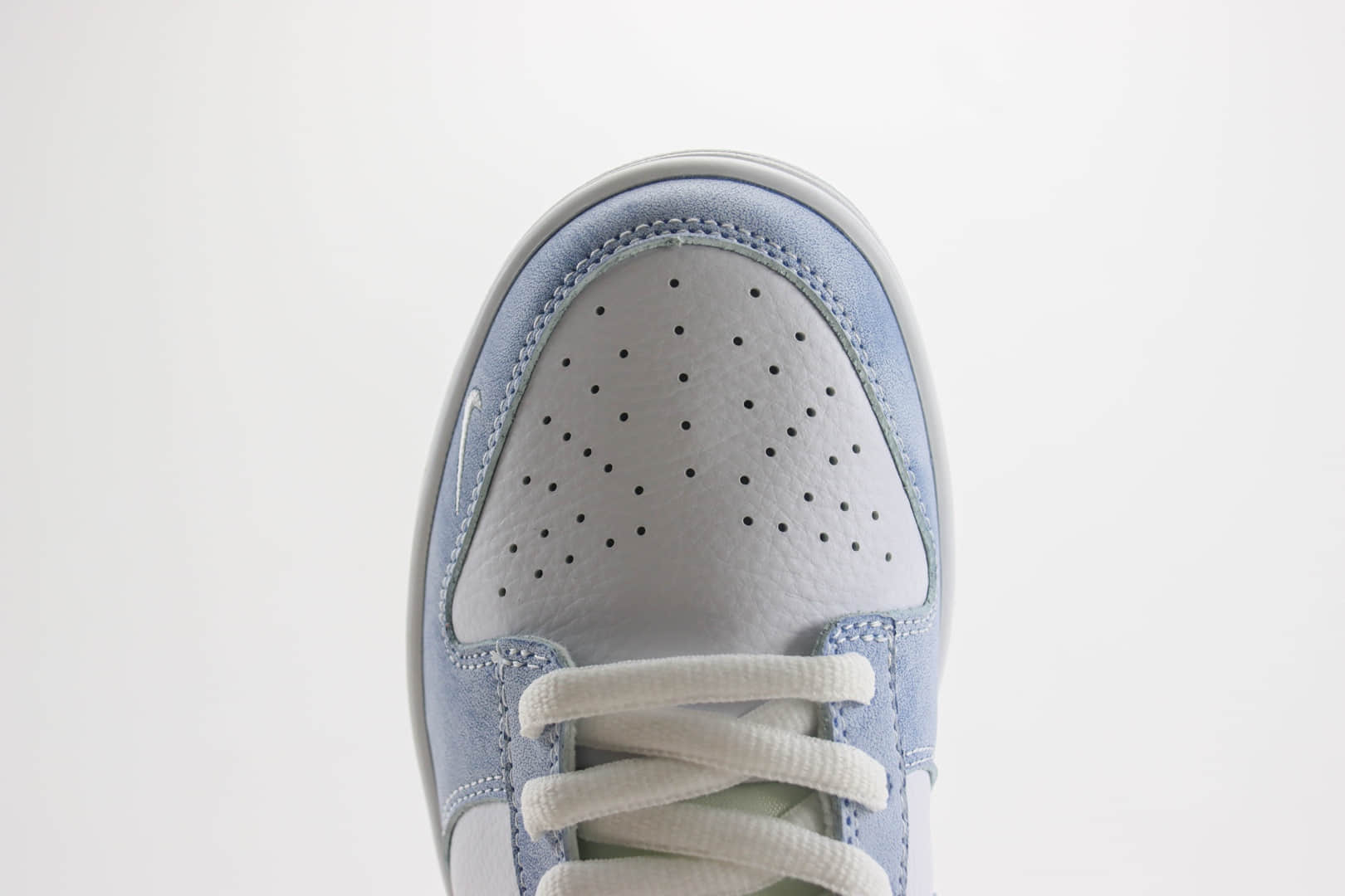 耐克Supreme x Nike SB Dunk Low纯原版本白蓝低帮SB Dunk滑板板鞋 莆田耐克货源 货号：JH8039-939