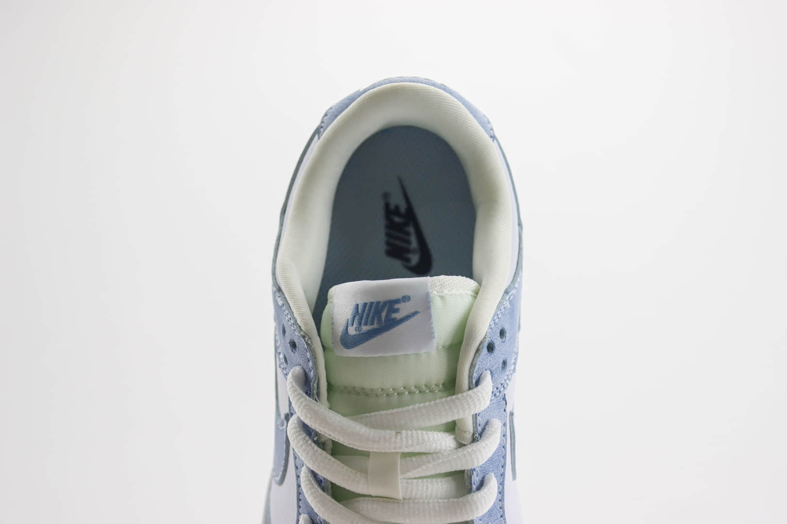 耐克Supreme x Nike SB Dunk Low纯原版本白蓝低帮SB Dunk滑板板鞋 莆田耐克货源 货号：JH8039-939