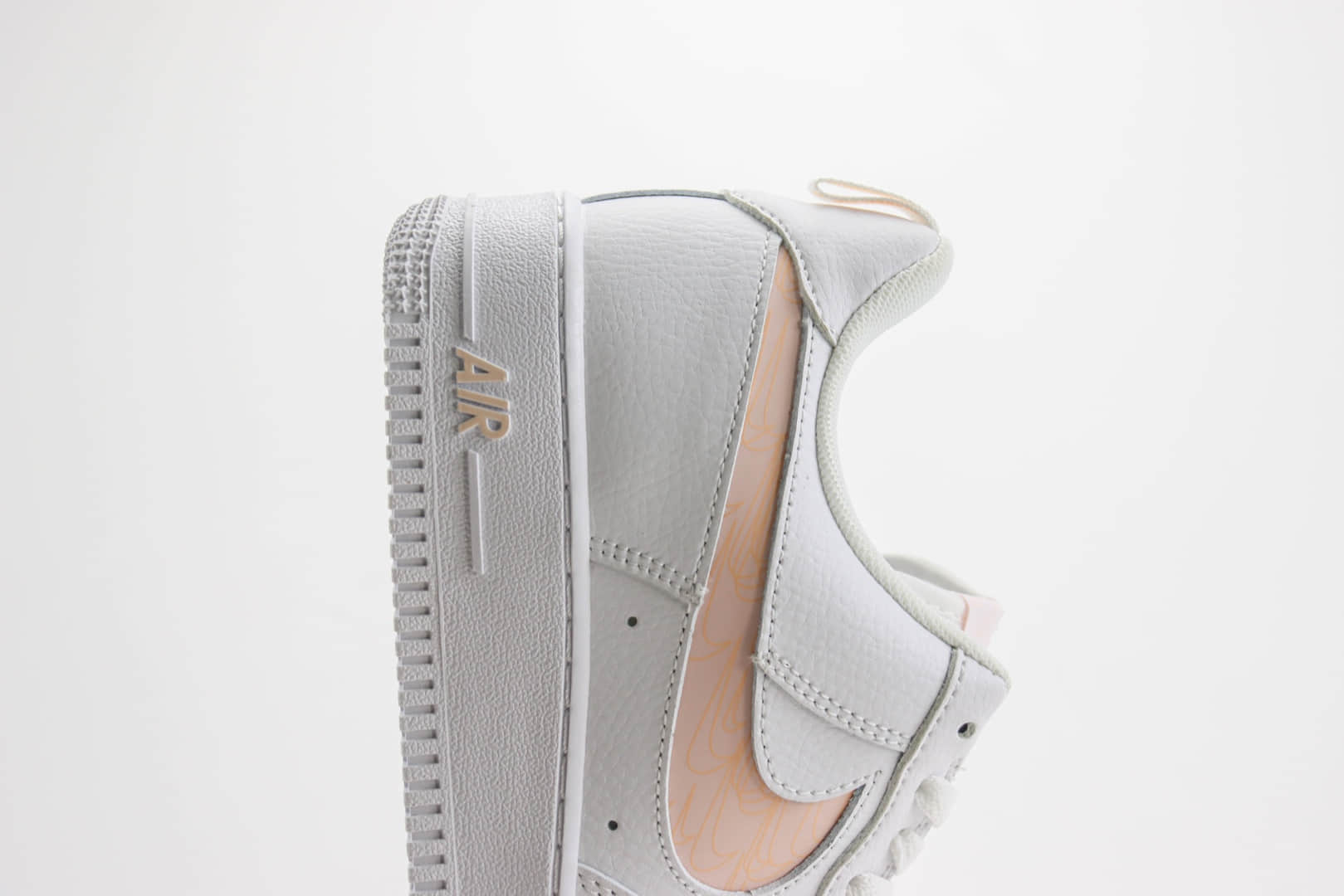 耐克Nike Air Force 1纯原版本空军一号白粉橙色AF1低帮板鞋 莆田耐克代理 货号：FB8971-700