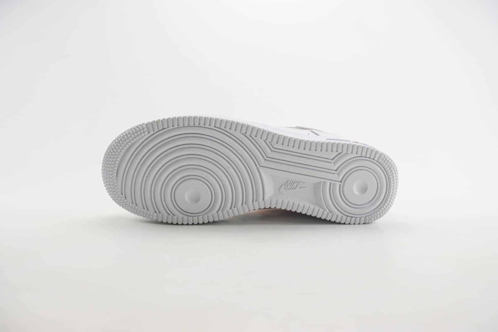 耐克Nike Air Force 1纯原版本空军一号白粉橙色AF1低帮板鞋 莆田耐克代理 货号：FB8971-700