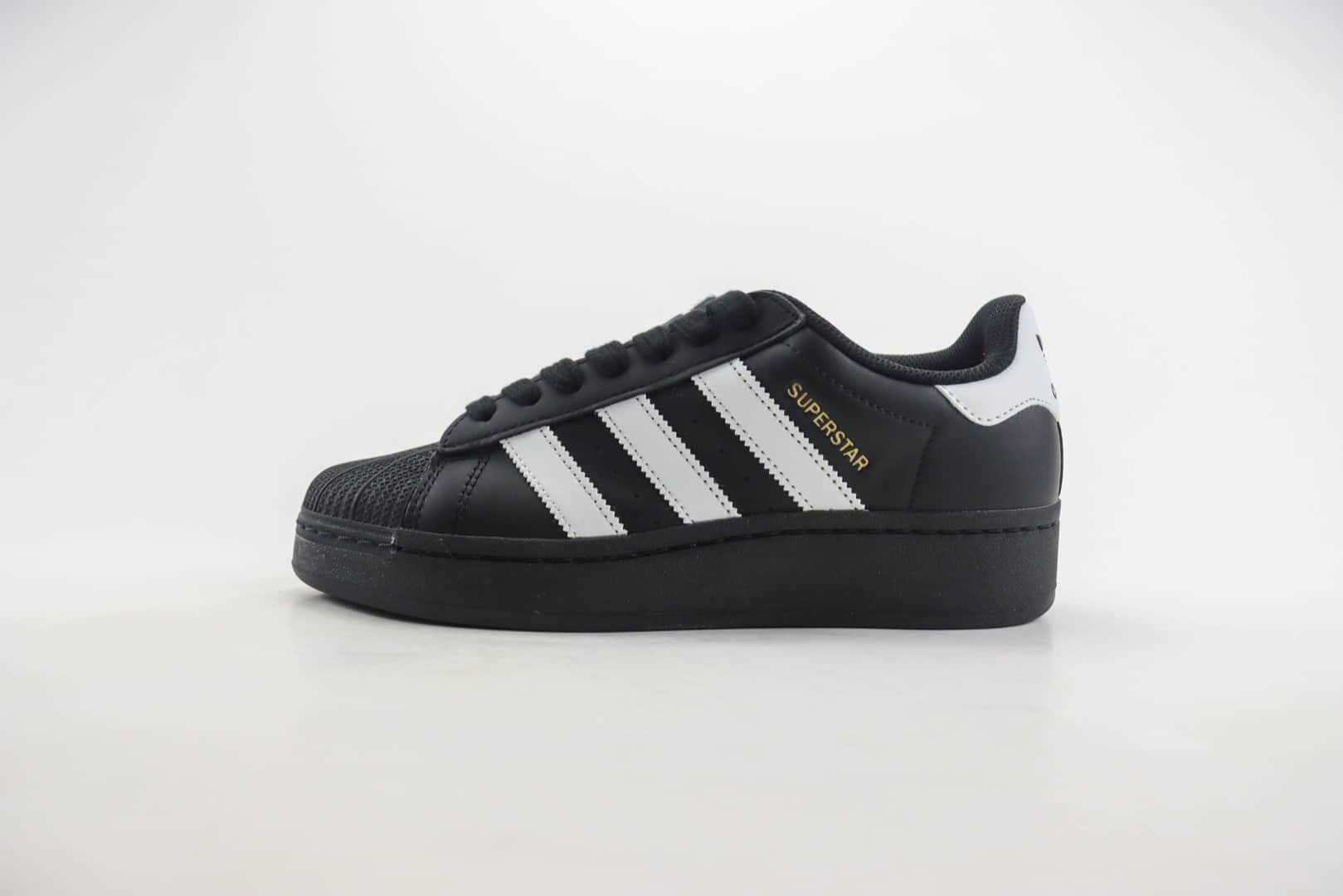 阿迪达斯adidas Originals Superstar XLG纯原版本贝壳头黑白金标板鞋 莆田阿迪达斯货源 货号:IG9777