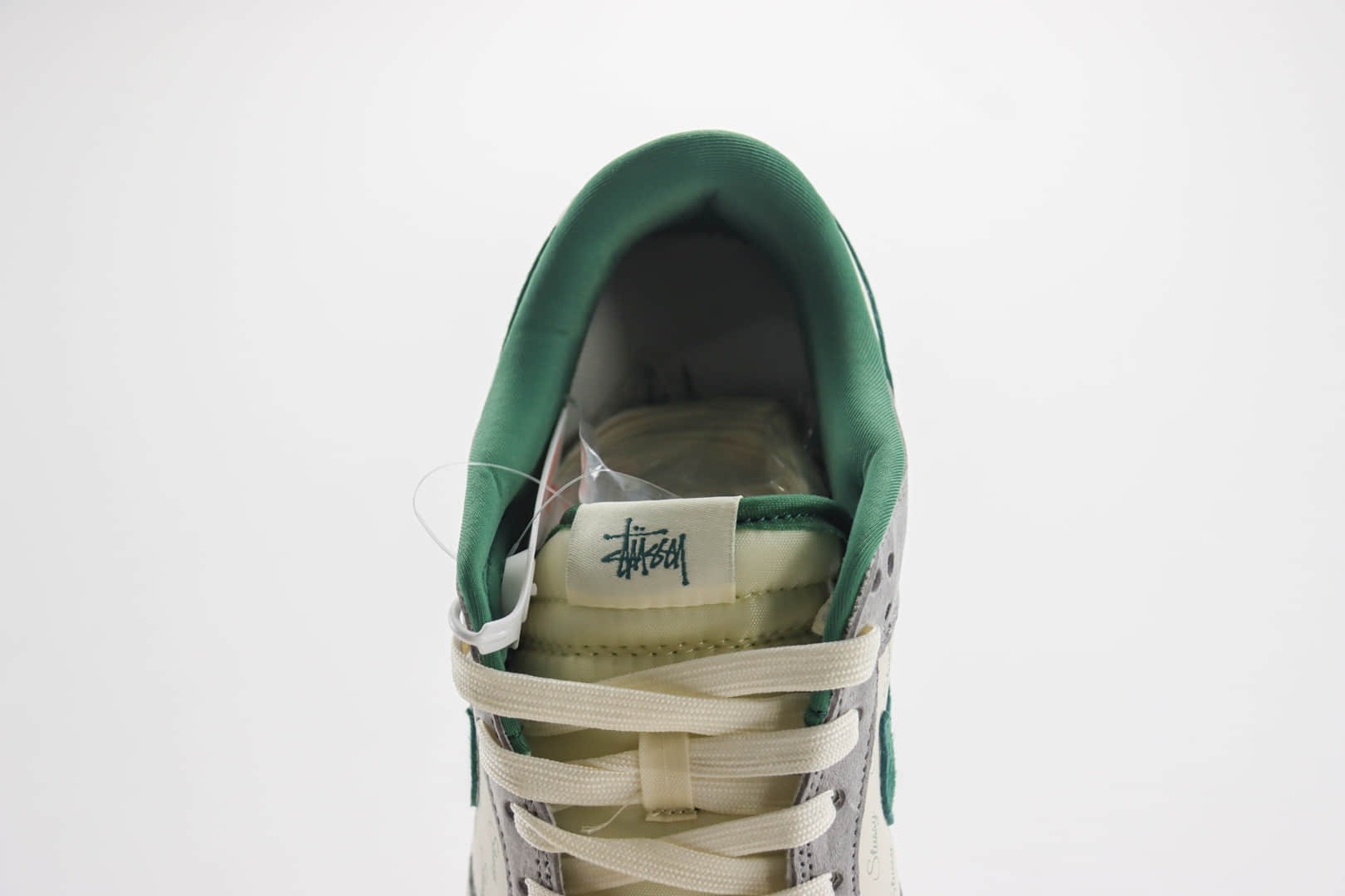 耐克Stussy x Nike SB Dunk Low纯原版本斯图西联名SB Dunk白灰绿双勾板鞋 莆田复刻鞋货源 货号:CF3688-007