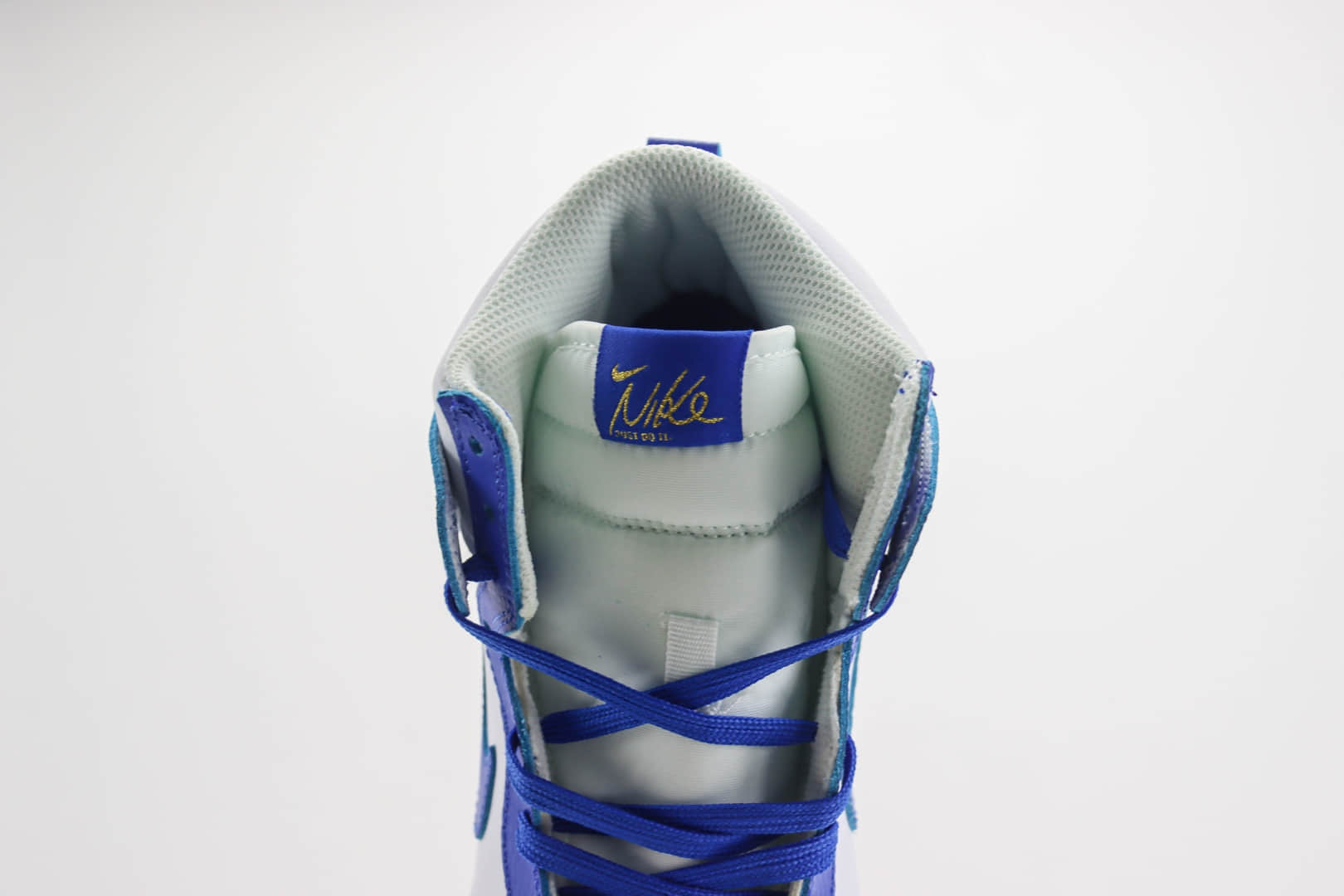 耐克Nike SB Dunk High纯原版本高帮SB Dunk白蓝板鞋 莆田耐克货源 货号:FV6612-001