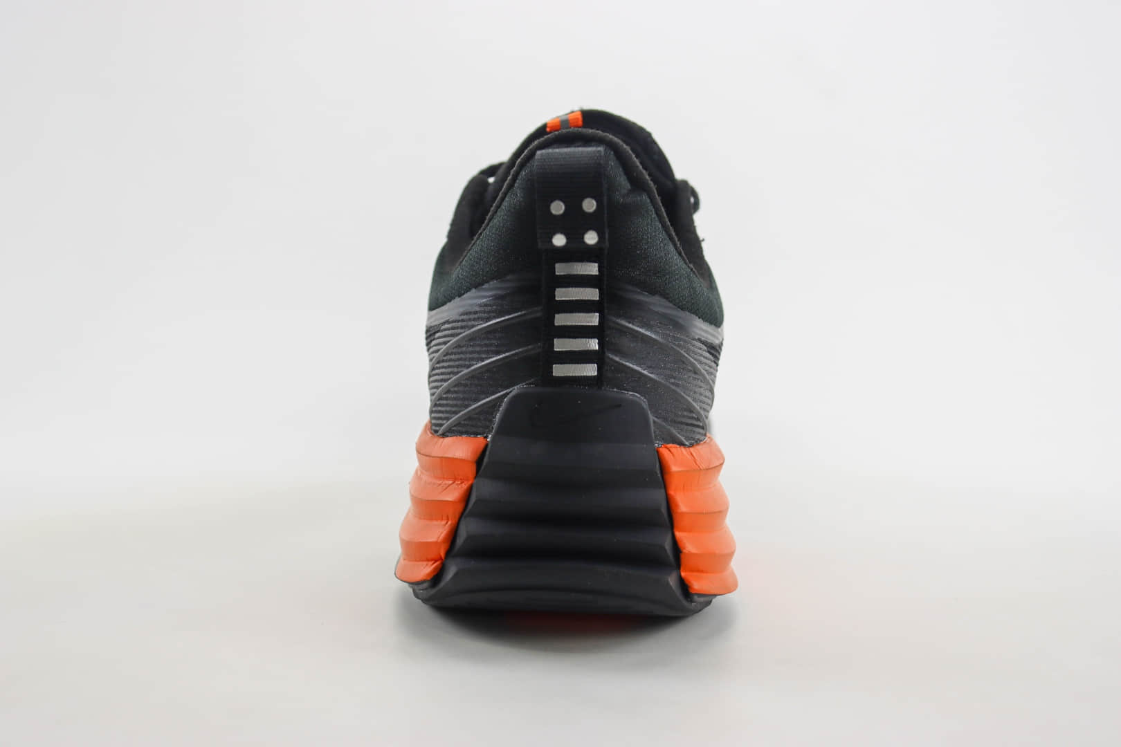 耐克Nike Runar Roam纯原版本露娜黑橙色轻量跑鞋 莆田耐克代理 货号：HJ8999-001