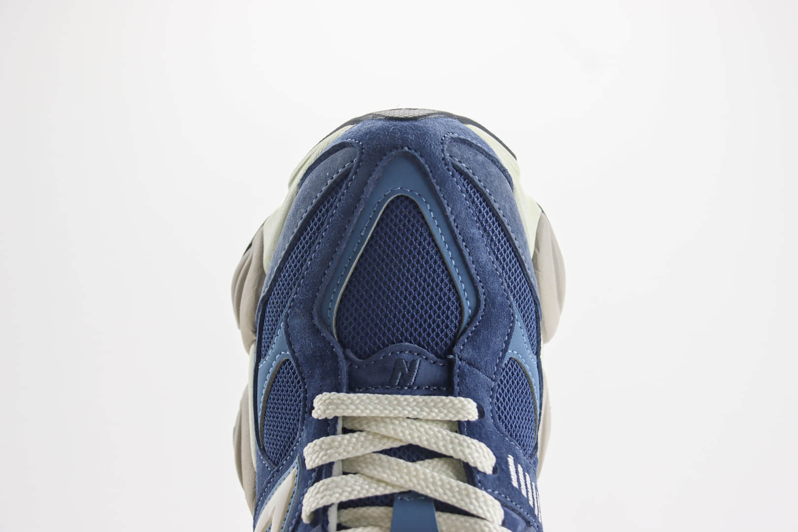 新百伦New Balance 9060纯原版本NB9060深蓝色复古慢跑鞋 莆田新百伦货源 货号:U9060EEF